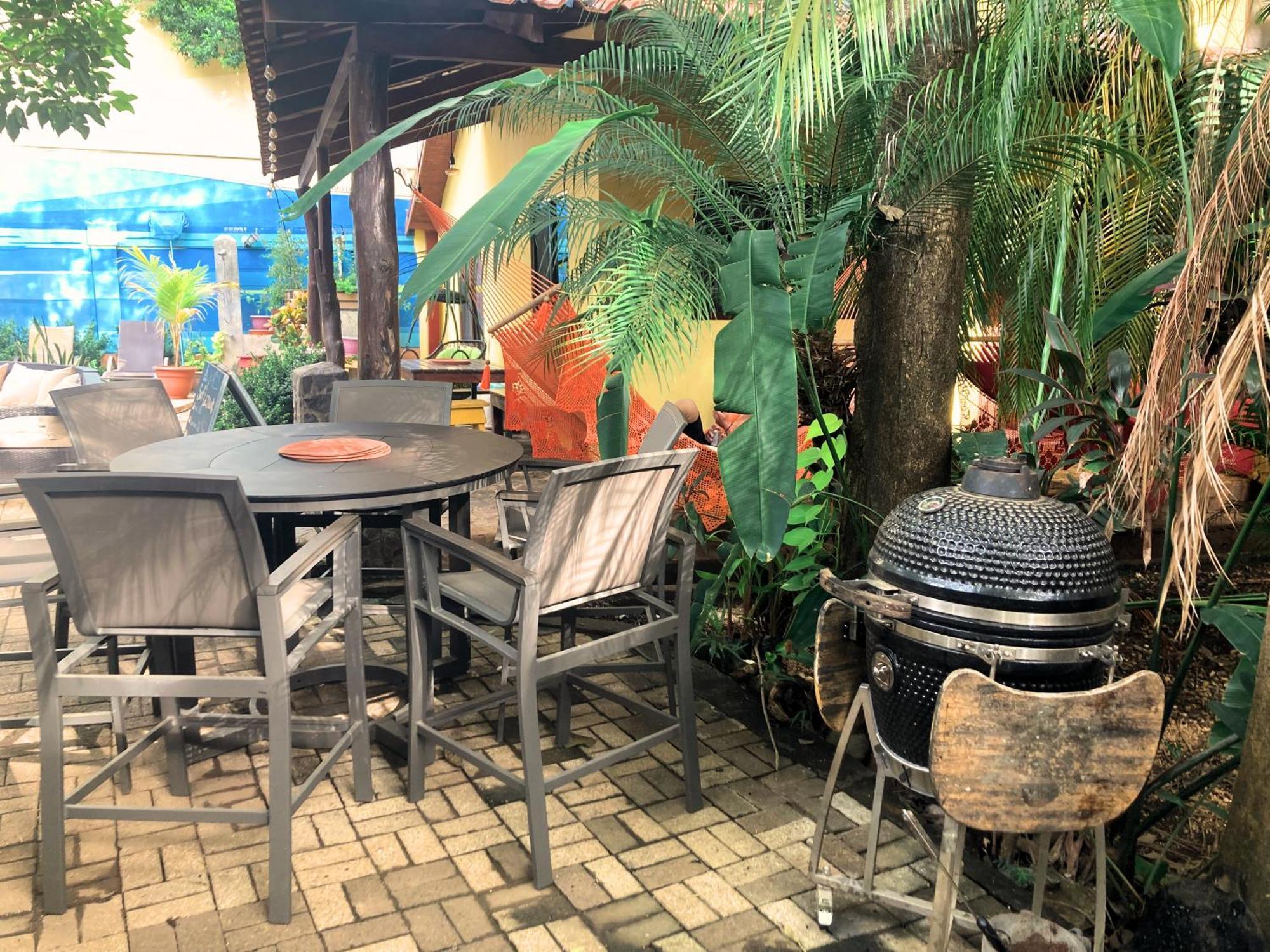 Хостел Tamarindo Backpackers Экстерьер фото