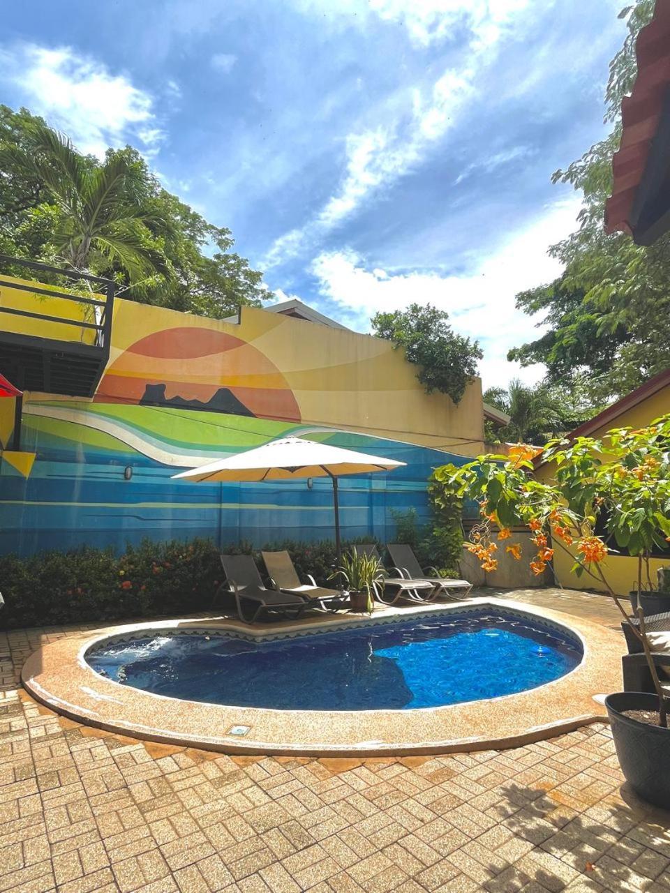 Хостел Tamarindo Backpackers Экстерьер фото